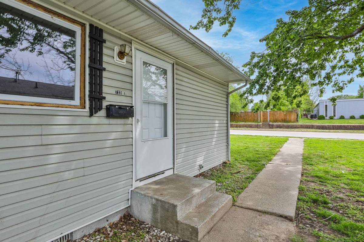 Apartment for rent at 733 W College St #B, Springfield, MO 65806