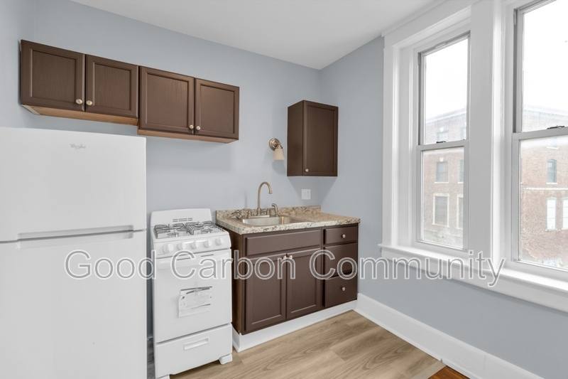 Apartment for rent at 131 Allen St, Buffalo, NY 14201