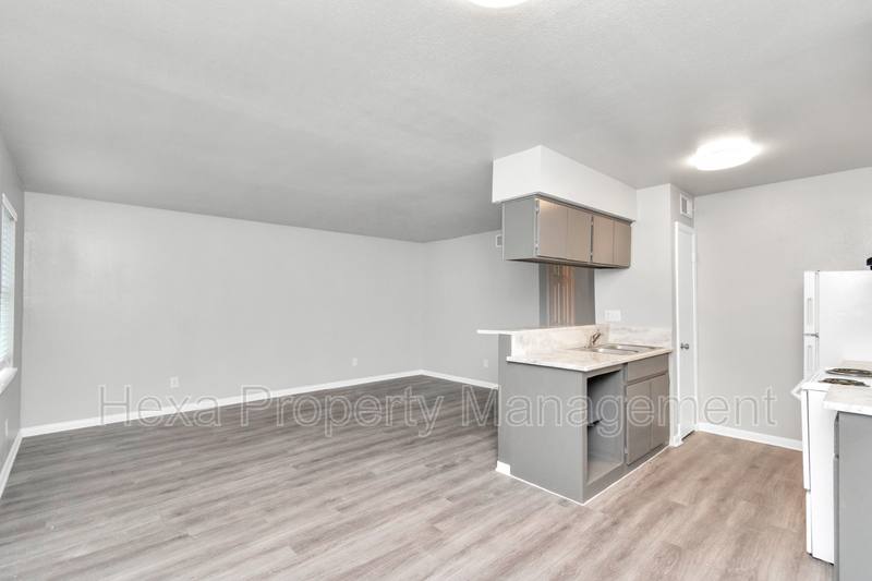 Apartment for rent at 11211 S Post Oak Rd #76, Houston, TX 77035