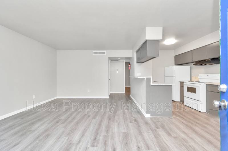 Apartment for rent at 11211 S Post Oak Rd #76, Houston, TX 77035