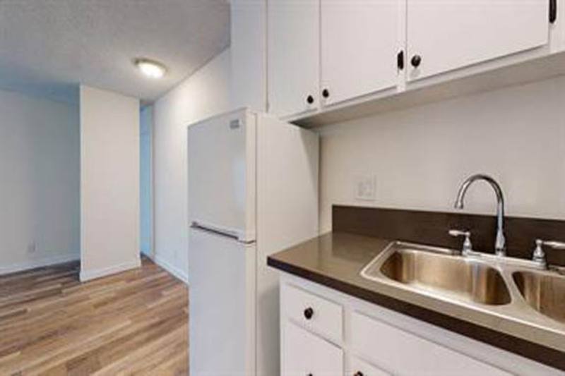 Apartment for rent at 12500 Culver Blvd, Los Angeles, CA 90066