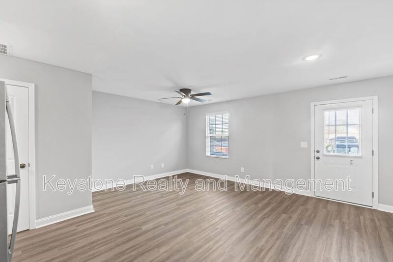 Townhouse for rent at 580 Heritage Pointe Dr, Clarksville, TN 37042