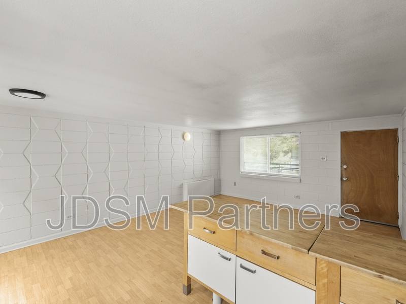 Apartment for rent at 2860 W 32nd Ave, Denver, CO 80211