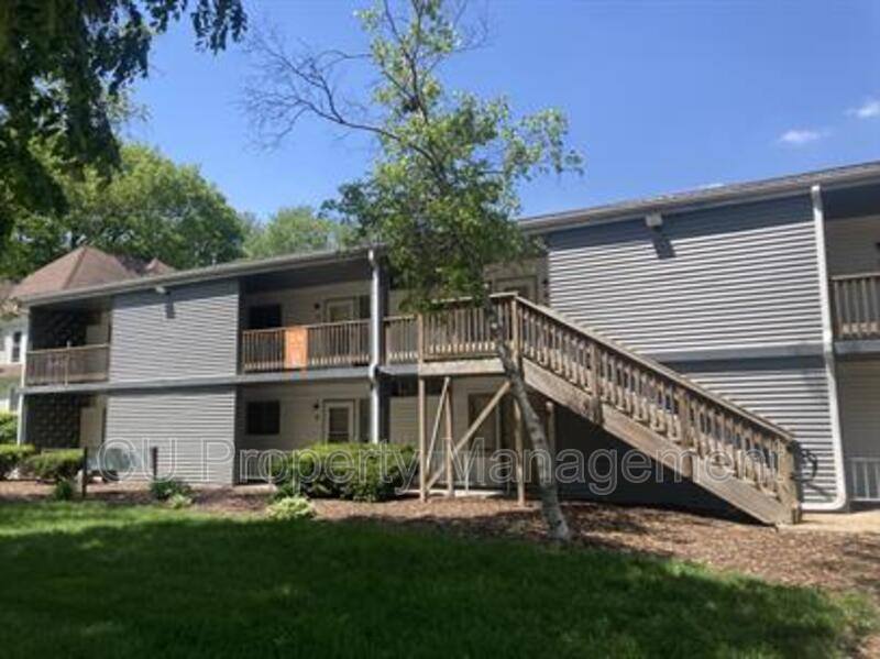 Apartment for rent at 800 W Church St, Champaign, IL 61821