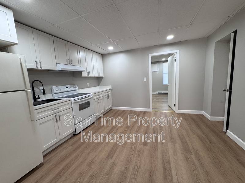 Apartment for rent at 229 Jonathan St, Hagerstown, MD 21740