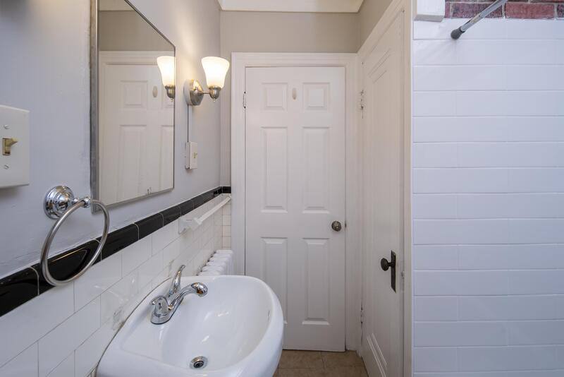 Apartment for rent at 489 Hamilton St, Albany, NY 12203