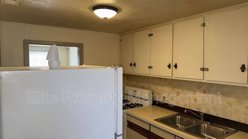 Apartment for rent at 2727 Santa Fe Dr, Pueblo, CO 81006