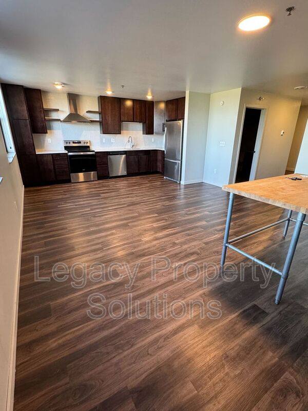 Apartment for rent at 220 E Greenfield Lane, Bismarck, ND 58503