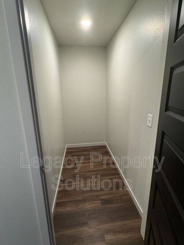 Apartment for rent at 220 E Greenfield Lane, Bismarck, ND 58503