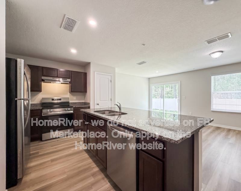 Apartment for rent at 7650 Mailes Court, Jacksonville, FL 32210