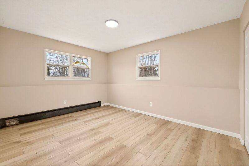 Apartment for rent at 35 Oakmount Ave, Bloomfield, NY 14469