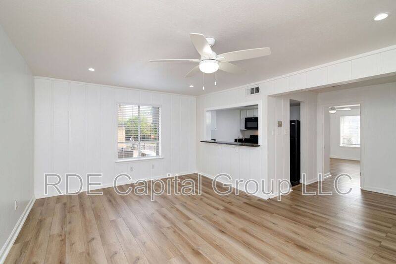 Apartment for rent at 2808 Throckmorton St, Dallas, TX 75219