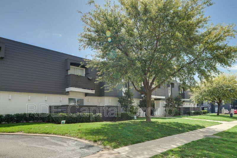 Apartment for rent at 2808 Throckmorton St, Dallas, TX 75219