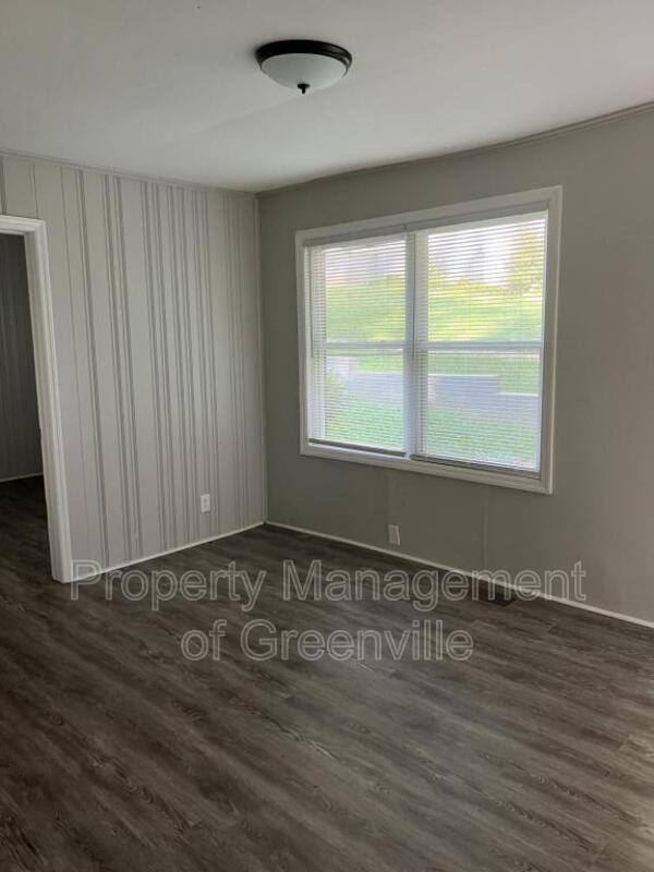 Apartment for rent at 326 Loop St, Greenville, SC 29609