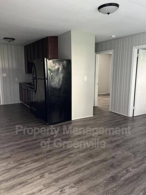 Apartment for rent at 326 Loop St, Greenville, SC 29609