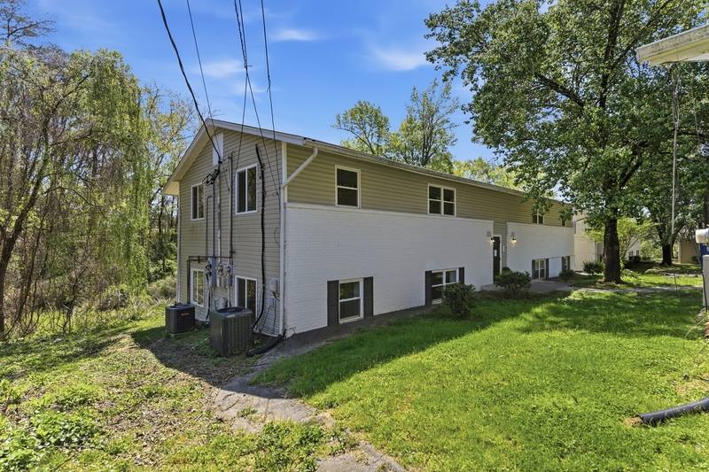 Apartment for rent at 3300-3374 Valley View Dr #3370, Knoxville, TN 37917