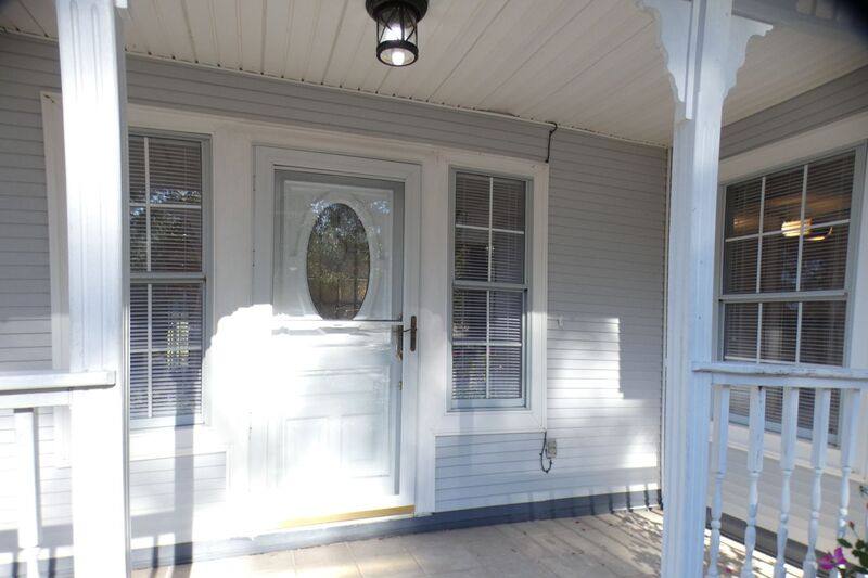 House for rent at 10017 Foxrun Rd, Pensacola, FL 32514