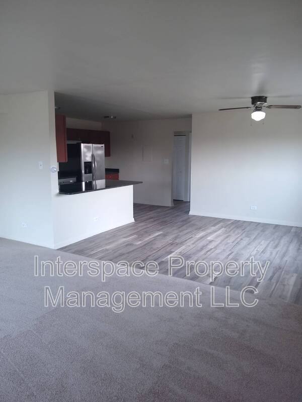 Apartment for rent at 9957 S Cicero #308, Oak Lawn, IL 60453