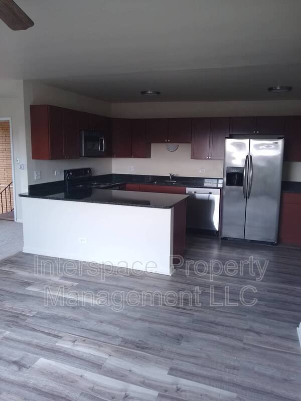 Apartment for rent at 9957 S Cicero #308, Oak Lawn, IL 60453