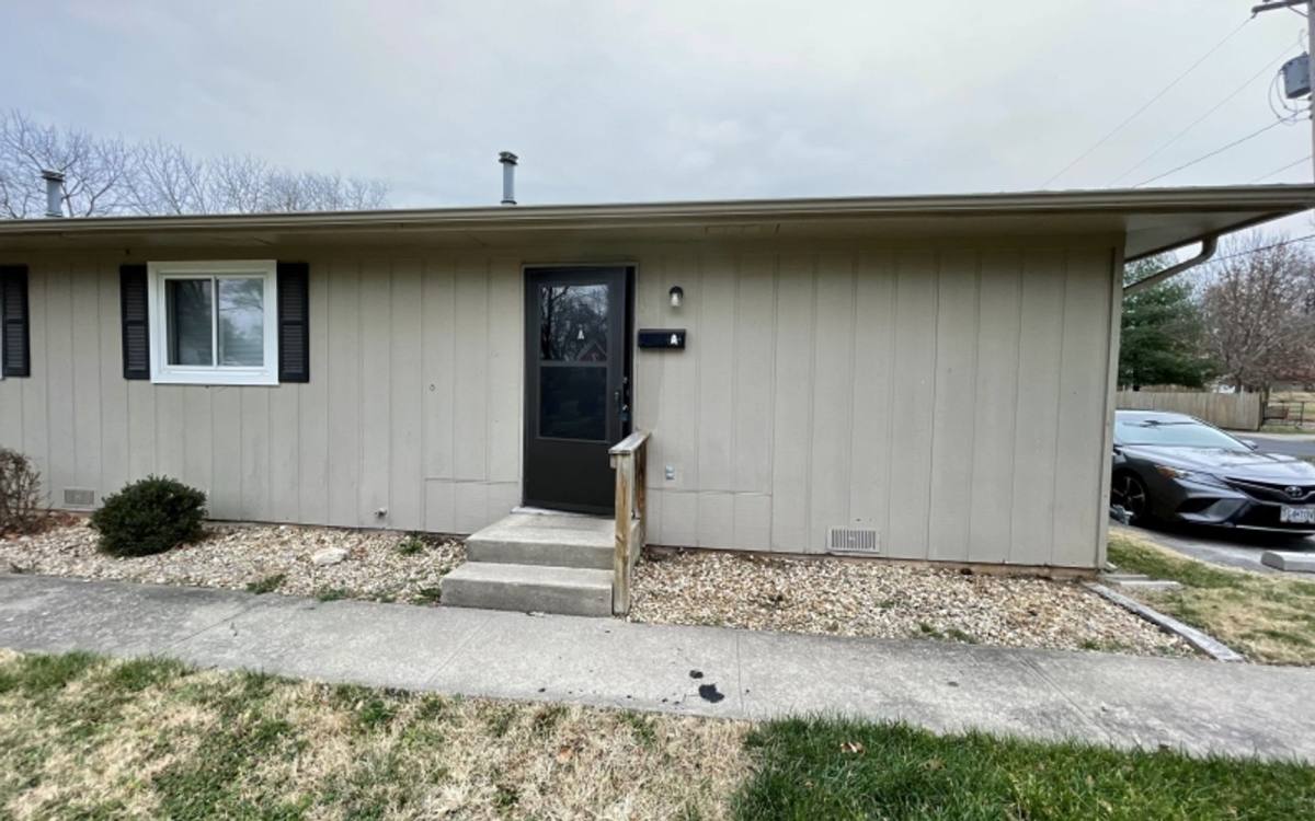 Apartment for rent at 407 E Dale St, Springfield, MO 65803