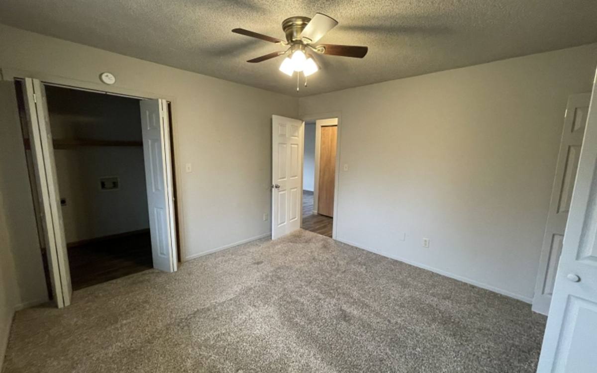 Apartment for rent at 407 E Dale St, Springfield, MO 65803