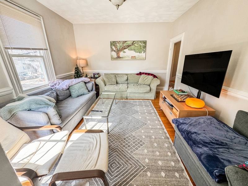Apartment for rent at 68 Pleasant St #2, Cambridge, MA 02139