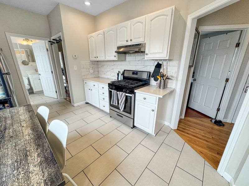 Apartment for rent at 107 Columbia St #3, Cambridge, MA 02139