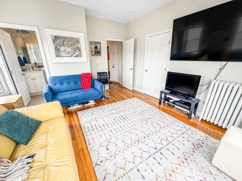Apartment for rent at 107 Columbia St #3, Cambridge, MA 02139