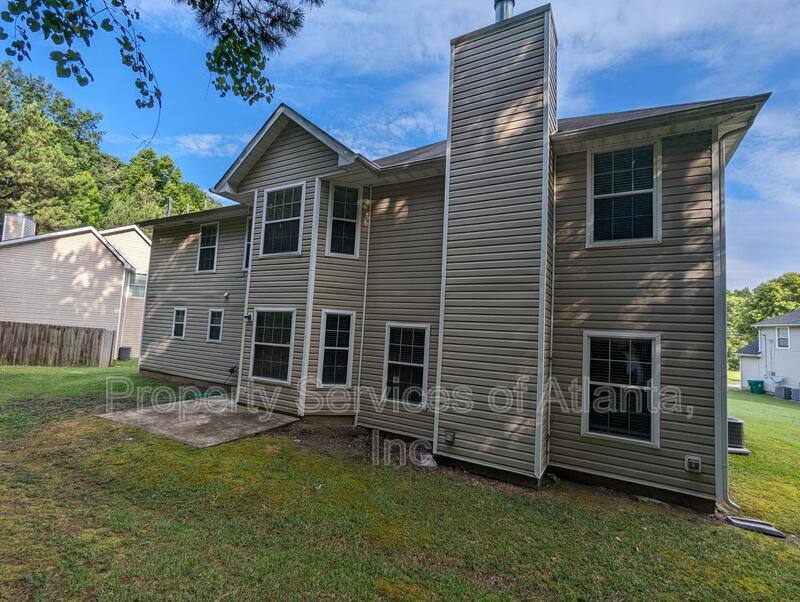 House for rent at 1905 Boulder Gate Dr, Ellenwood, GA 30294