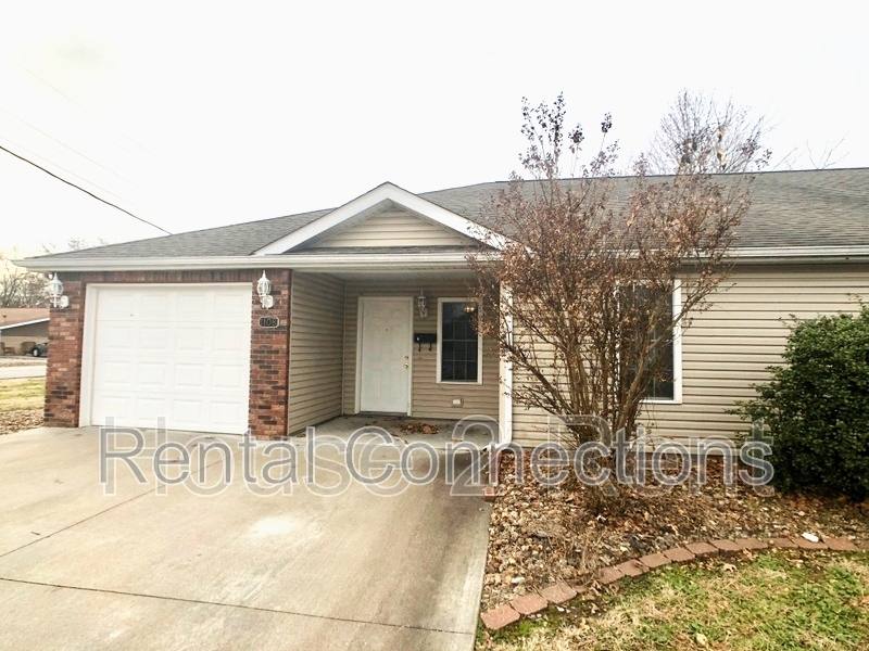 Apartment for rent at 1108 N Fair #D, Marion, IL 62959