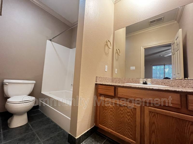 Condo for rent at 710 E Boyd Dr #1008, Baton Rouge, LA 70808