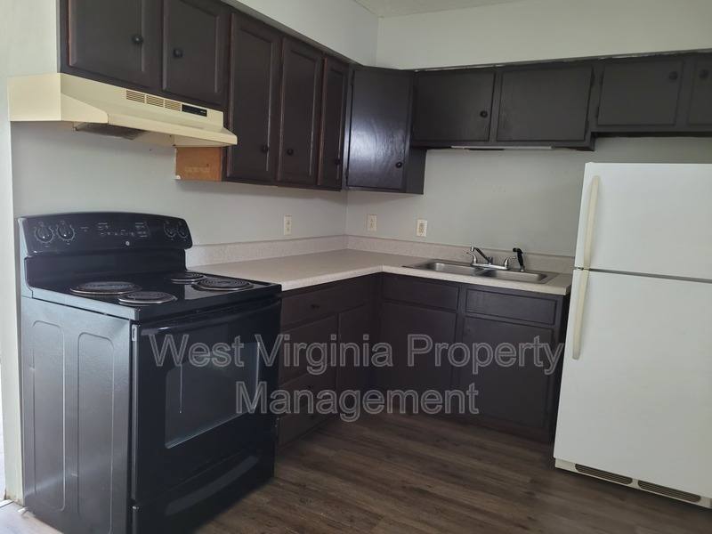 Apartment for rent at 130 Elm St #2, East Bank, WV 25067