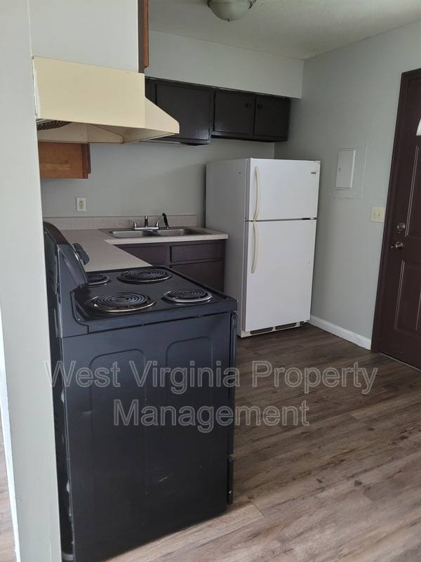 Apartment for rent at 130 Elm St #2, East Bank, WV 25067