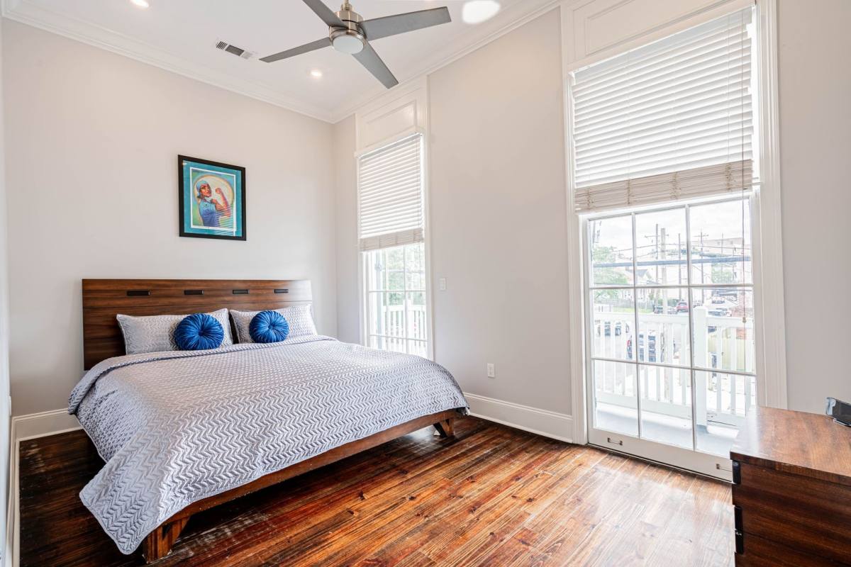 Apartment for rent at 1201 Barrone St, New Orleans, LA 70113