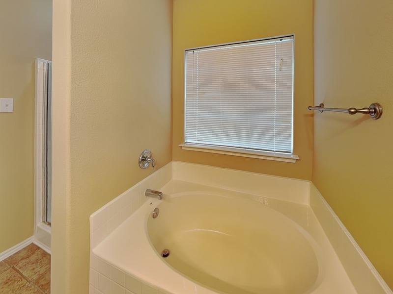 House for rent at 629 Saddleway Dr, Fort Worth, TX 76179