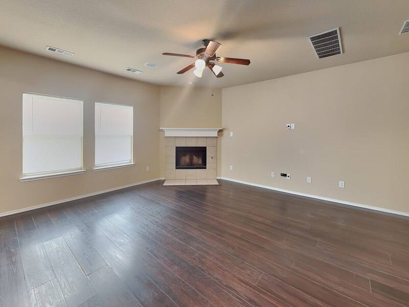 House for rent at 629 Saddleway Dr, Fort Worth, TX 76179