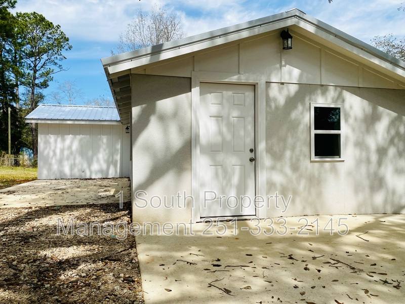 House for rent at 7527 Douglas St #B, Daphne, AL 36527