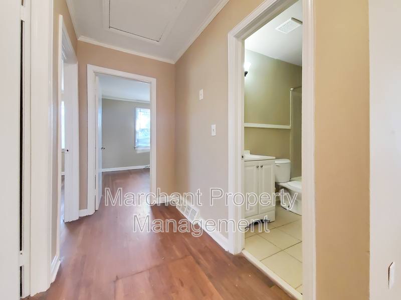 House for rent at 625 Old Augusta Rd, Greenville, SC 29605