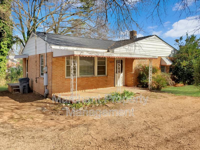 House for rent at 625 Old Augusta Rd, Greenville, SC 29605