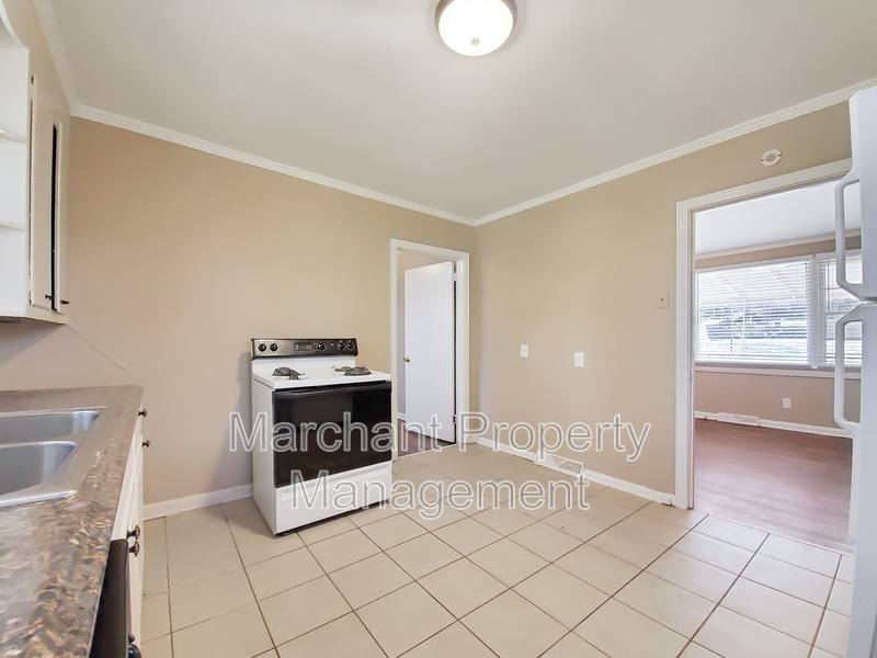 House for rent at 625 Old Augusta Rd, Greenville, SC 29605