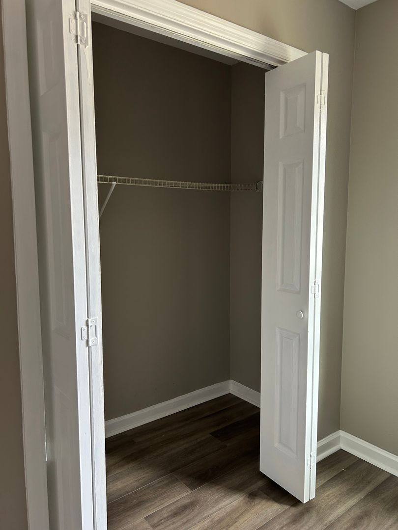 Apartment for rent at 200 E Oak St, Rossville, GA 30741