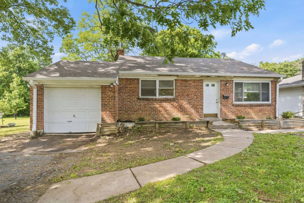 House for rent at 4220 Viewland Dr, Cincinnati, OH 45238