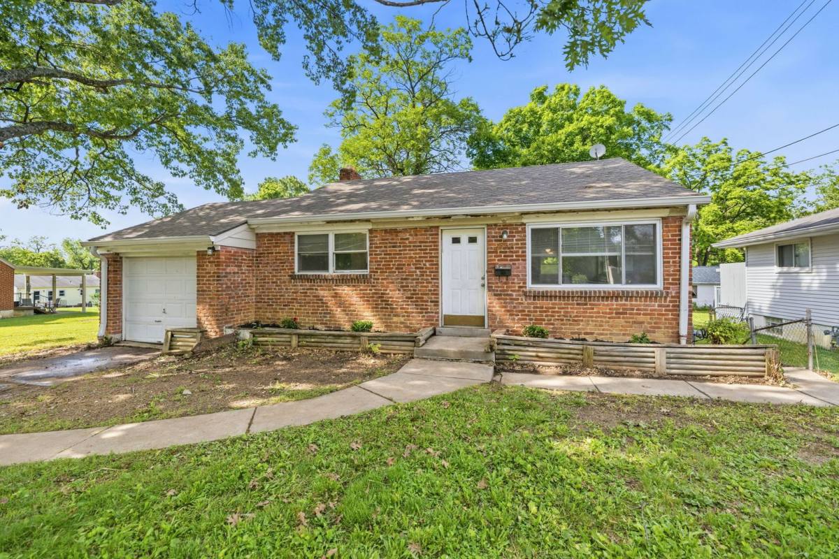 House for rent at 4220 Viewland Dr, Cincinnati, OH 45238
