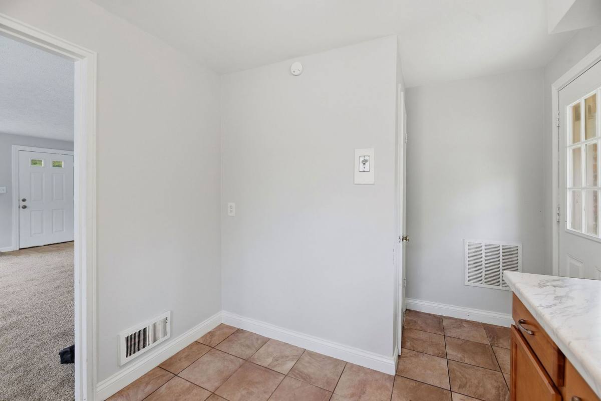 House for rent at 4220 Viewland Dr, Cincinnati, OH 45238