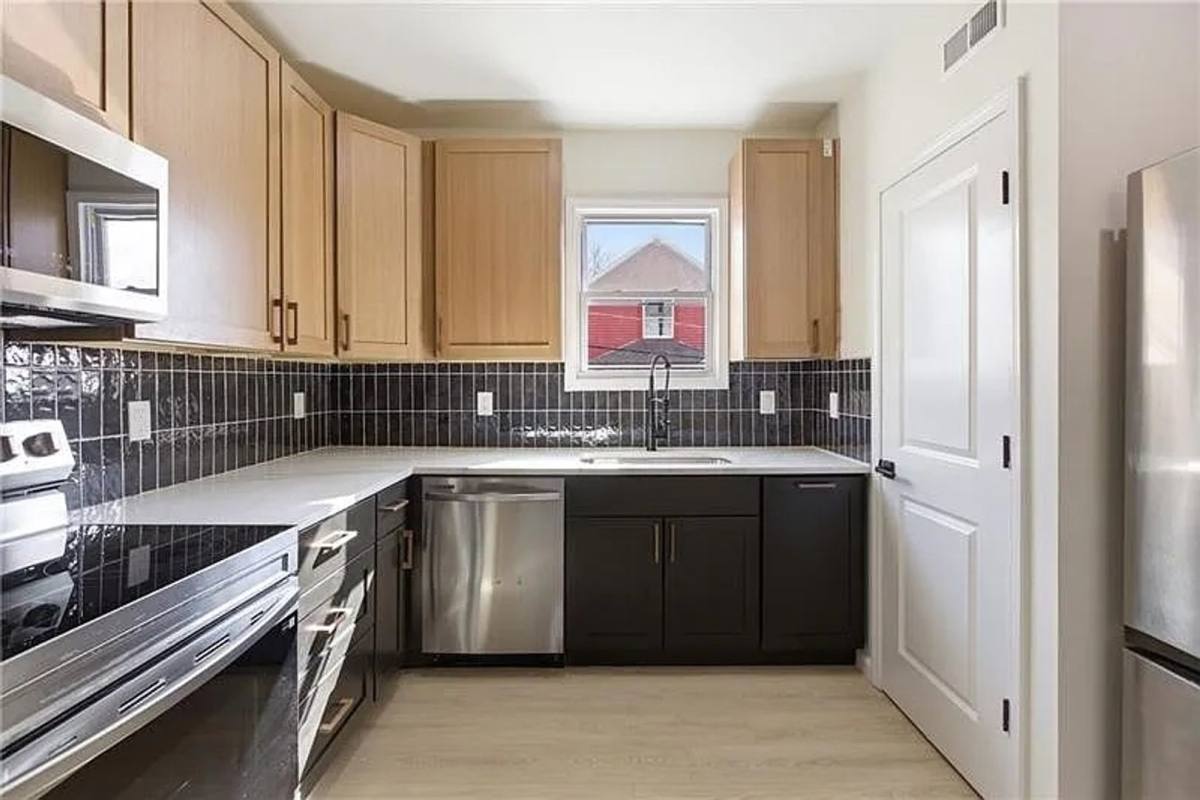 House for rent at 45 1 2 Cushman St, Pittsburgh, PA 15211
