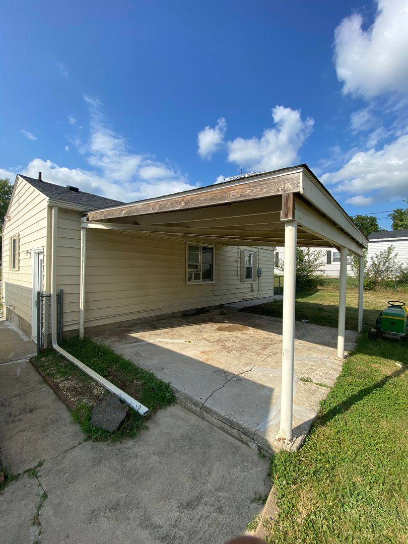 House for rent at 702 E 20th St S, Newton, IA 50208