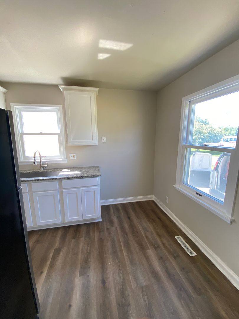 House for rent at 702 E 20th St S, Newton, IA 50208