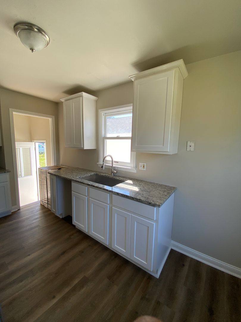 House for rent at 702 E 20th St S, Newton, IA 50208