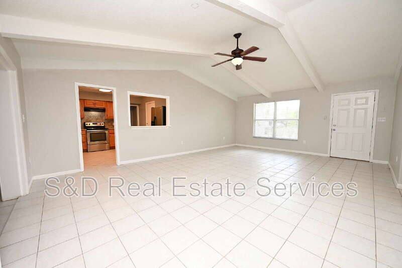 House for rent at 907 Swann Dr, Lakeland, FL 33809
