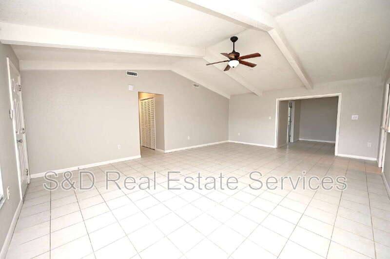 House for rent at 907 Swann Dr, Lakeland, FL 33809